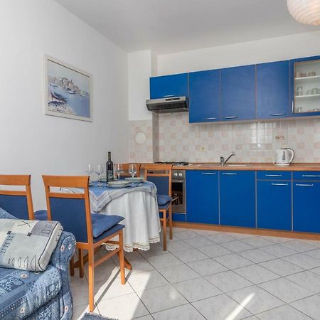 Apartmani Adria Lila Crikvenica Dramalj Eksteriør bilde
