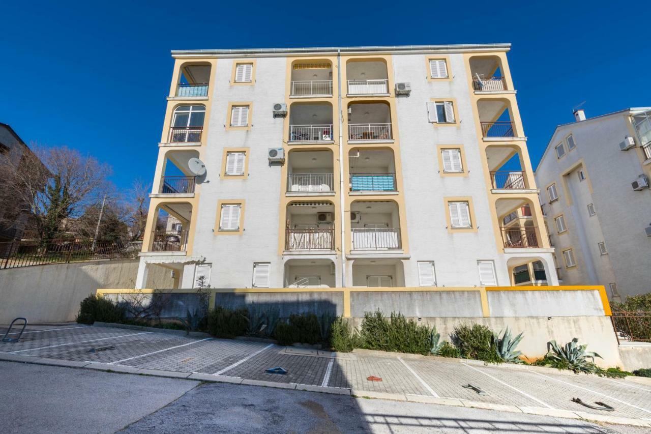 Apartmani Adria Lila Crikvenica Dramalj Eksteriør bilde