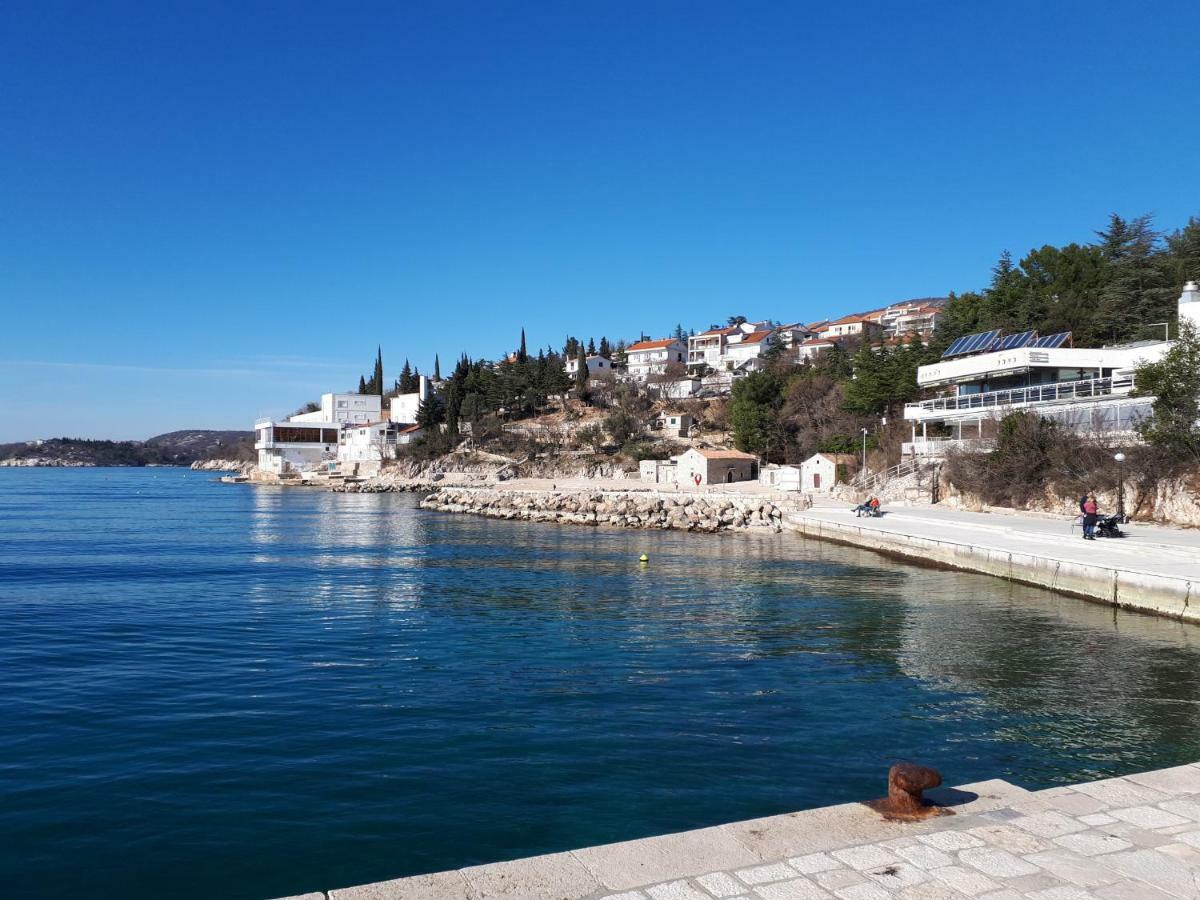 Apartmani Adria Lila Crikvenica Dramalj Eksteriør bilde
